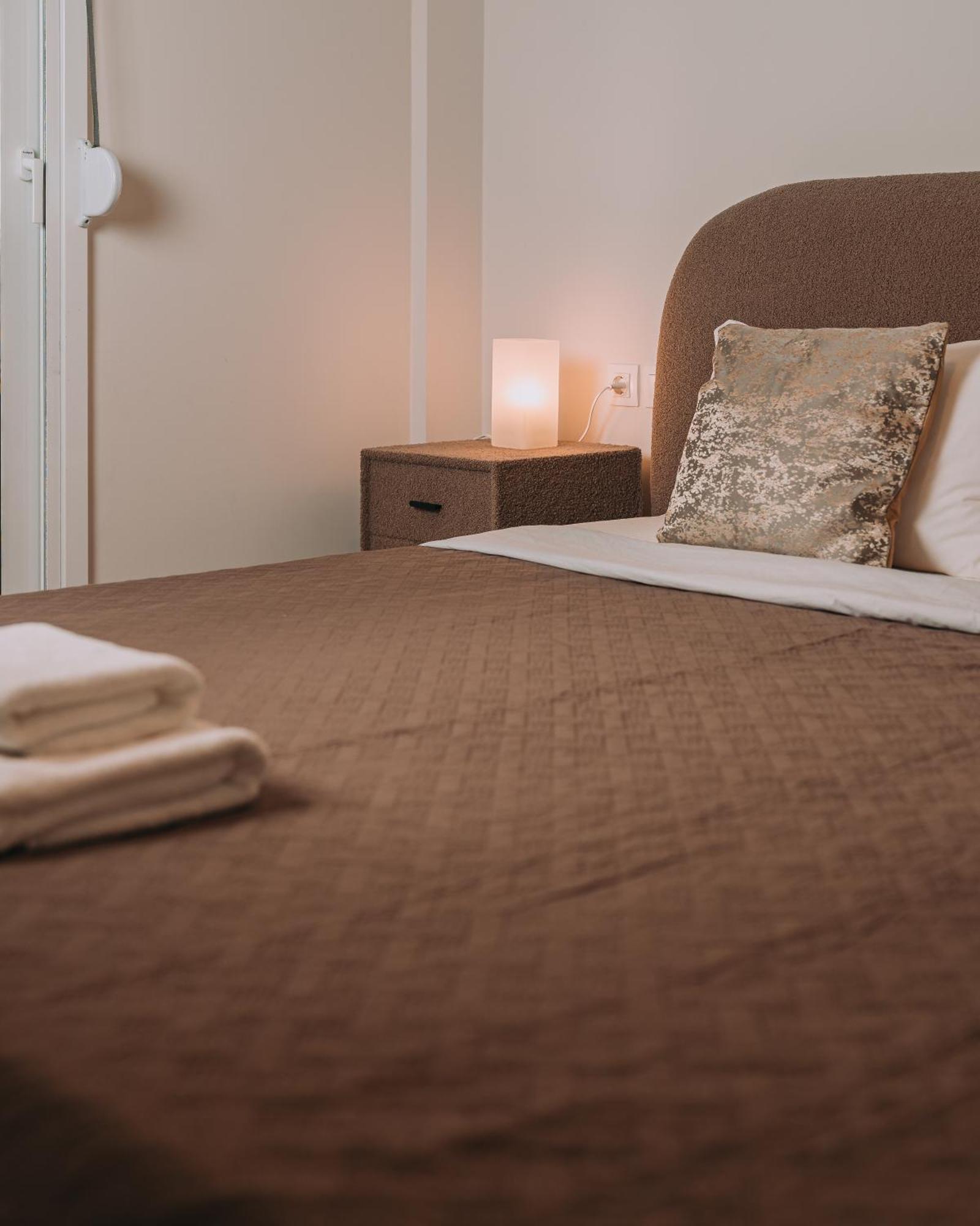 Cozy New Apartment Nearby Metro Athene Buitenkant foto