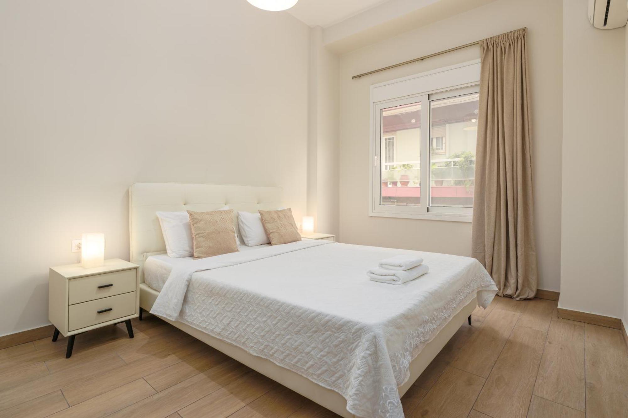 Cozy New Apartment Nearby Metro Athene Buitenkant foto